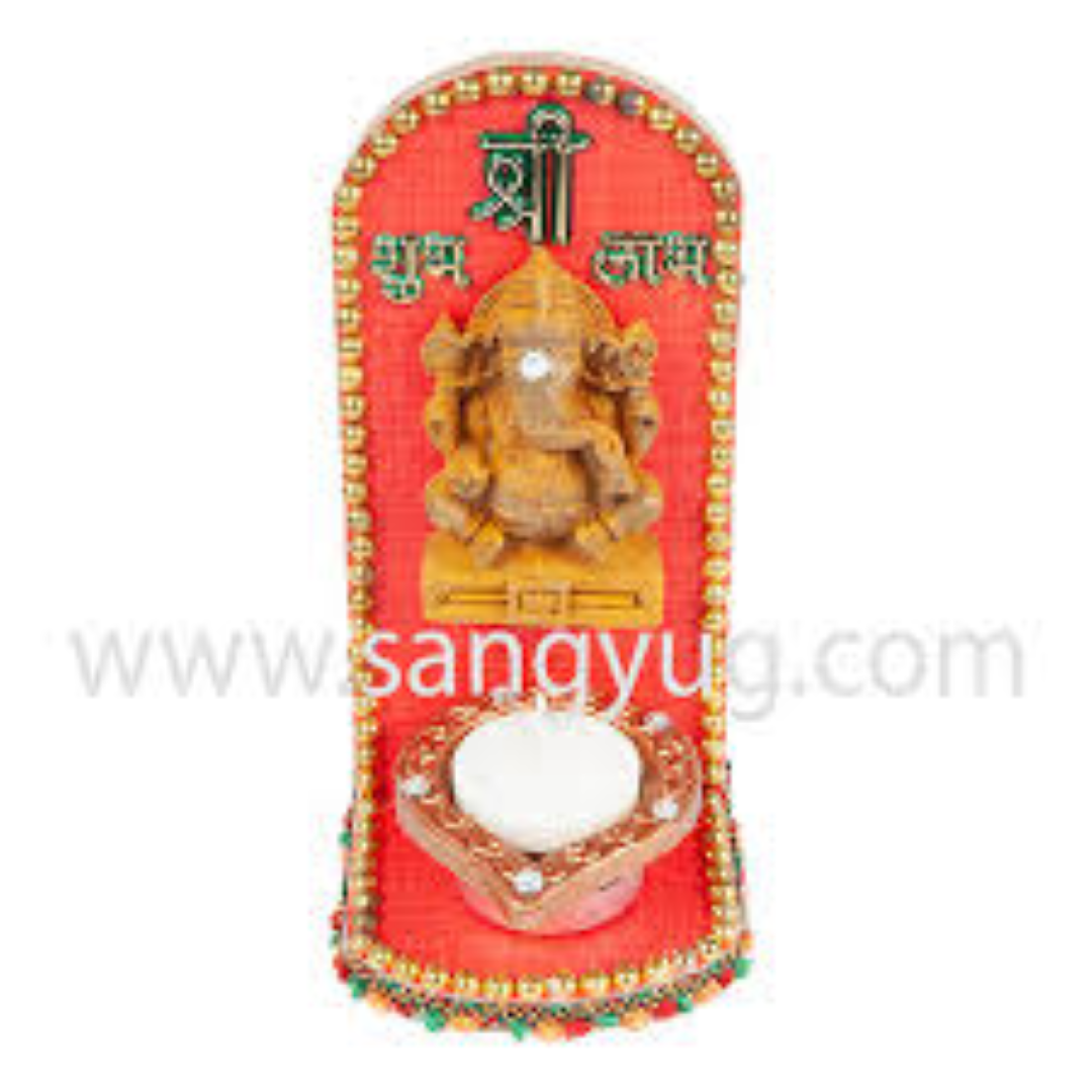 GANESH SITTING DIWA N WAX CANDLE STAND T-43